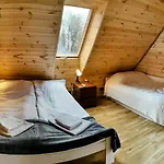 Dom Pod Lesniczowka Zachelmie (Jelenia Gora)