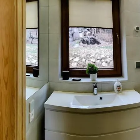 Dom Pod Leśniczówką Zachelmie (Jelenia Gora)