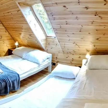 Chalet Dom Pod Leśniczówką Zachelmie (Jelenia Gora)