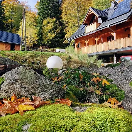 Chalet Dom Pod Leśniczówką Zachelmie (Jelenia Gora)