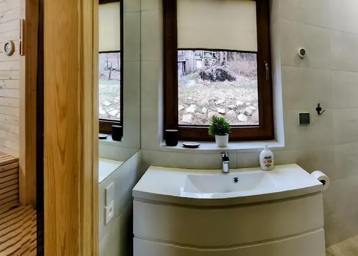 Dom Pod Leśniczówką Zachelmie (Jelenia Gora)