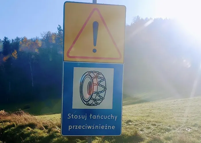 Dom Pod Lesniczowka * Zachelmie (Jelenia Gora)