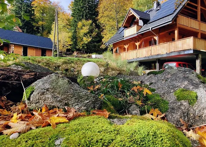 Domek alpejski Dom Pod Leśniczówką Zachelmie (Jelenia Gora)